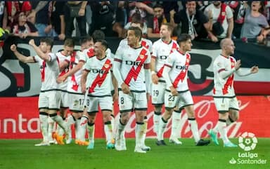 足坛悲喜一夜！皇马0-0爆冷，巴萨4-2落后榜首3分，曼城3-0复仇利物浦，巴黎3-2绝杀_赛季_欧冠_马赛