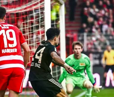 迪亚斯0度神射，拜仁7000万欧元投资超值_德甲_凯恩_进攻