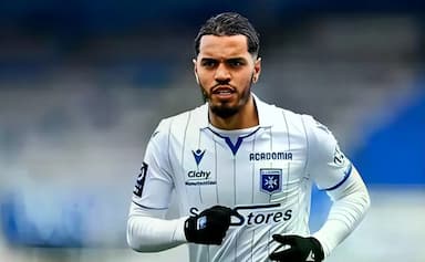 朱鹏宇稳居大连英博新星，毛伟杰或成球队未来核心_马莱莱_比赛_本赛季